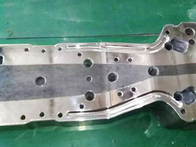 模具產(chǎn)品總是拉傷怎么辦？3招搞定它！